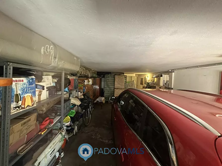 Immagine 55 di Appartamento in vendita  in VIA TONZIG a Padova