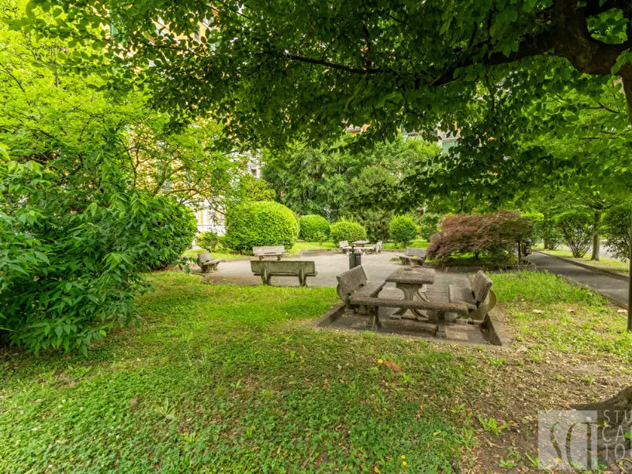 Immagine 5 di Appartamento in vendita  in via ovada, 25 a Milano