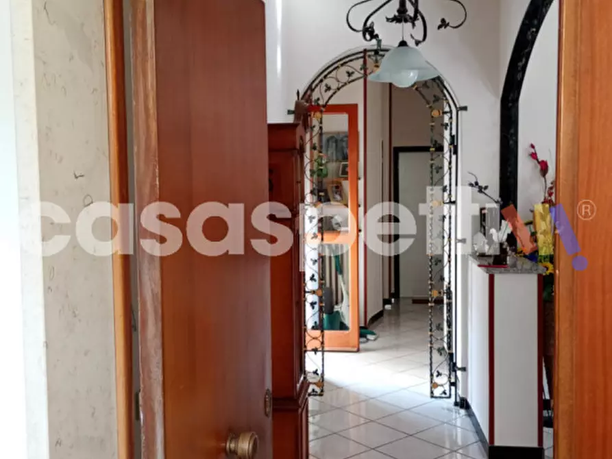 Immagine 1 di Appartamento in vendita  in Via Santa Palomba a Roccadaspide