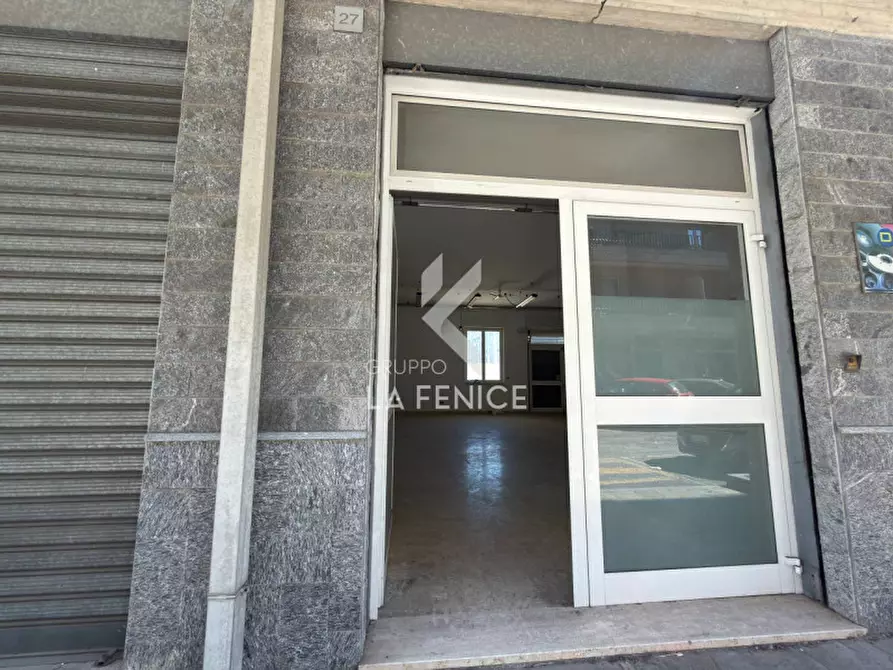 Immagine 2 di Negozio in vendita  in I Parallela Via delle Arti 27 a Martina Franca