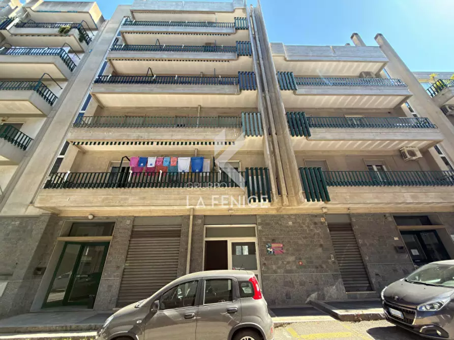 Immagine 4 di Negozio in vendita  in I Parallela Via delle Arti 27 a Martina Franca