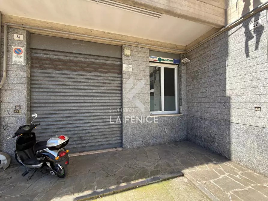 Immagine 20 di Negozio in vendita  in I Parallela Via delle Arti 27 a Martina Franca