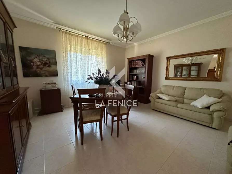 Immagine 7 di Villa in vendita  in strada guardarello 76a a Martina Franca