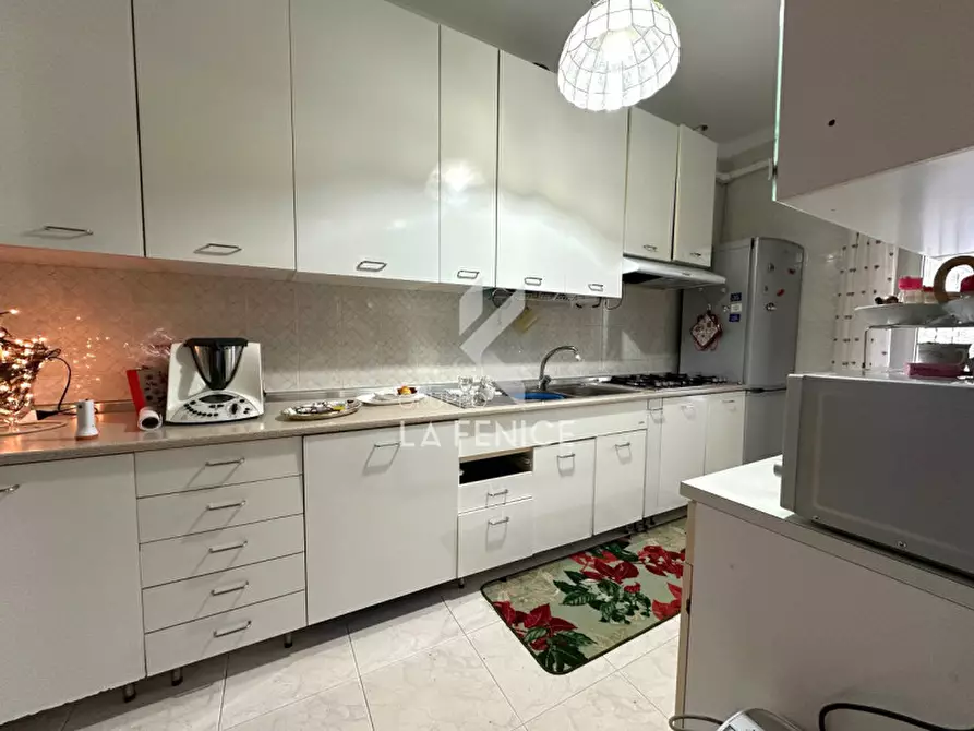 Immagine 12 di Villa in vendita  in strada guardarello 76a a Martina Franca