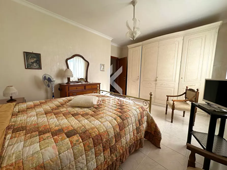 Immagine 31 di Villa in vendita  in strada guardarello 76a a Martina Franca