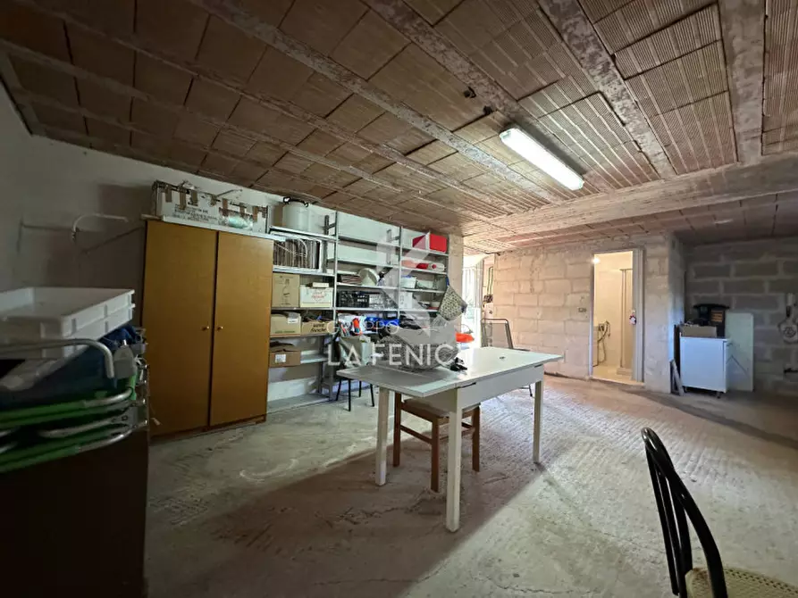 Immagine 36 di Villa in vendita  in strada guardarello 76a a Martina Franca