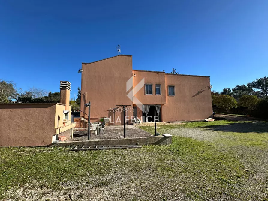 Immagine 41 di Villa in vendita  in strada guardarello 76a a Martina Franca