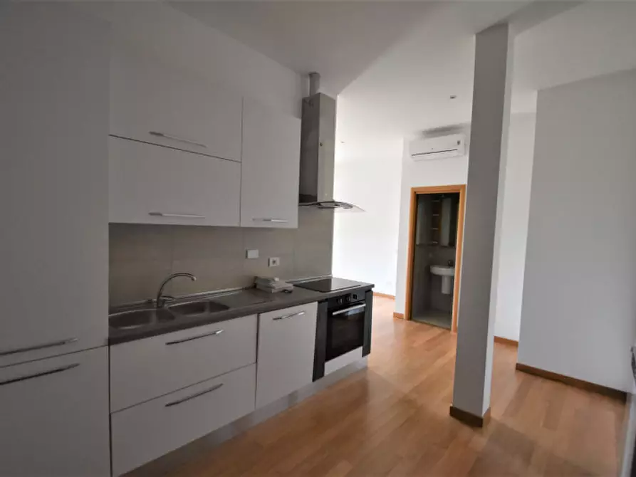 Immagine 9 di Appartamento in affitto  in VIA DELLA FANELLA a Roma