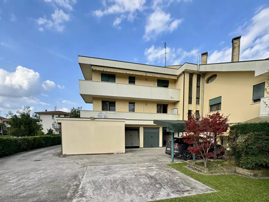 Immagine 9 di Appartamento in vendita  in Via Matteo Molini a Bagnoli Di Sopra