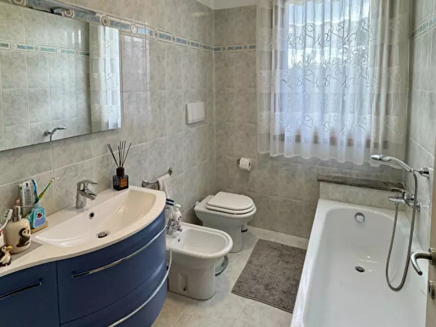 Immagine 16 di Appartamento in vendita  in Via Matteo Molini a Bagnoli Di Sopra