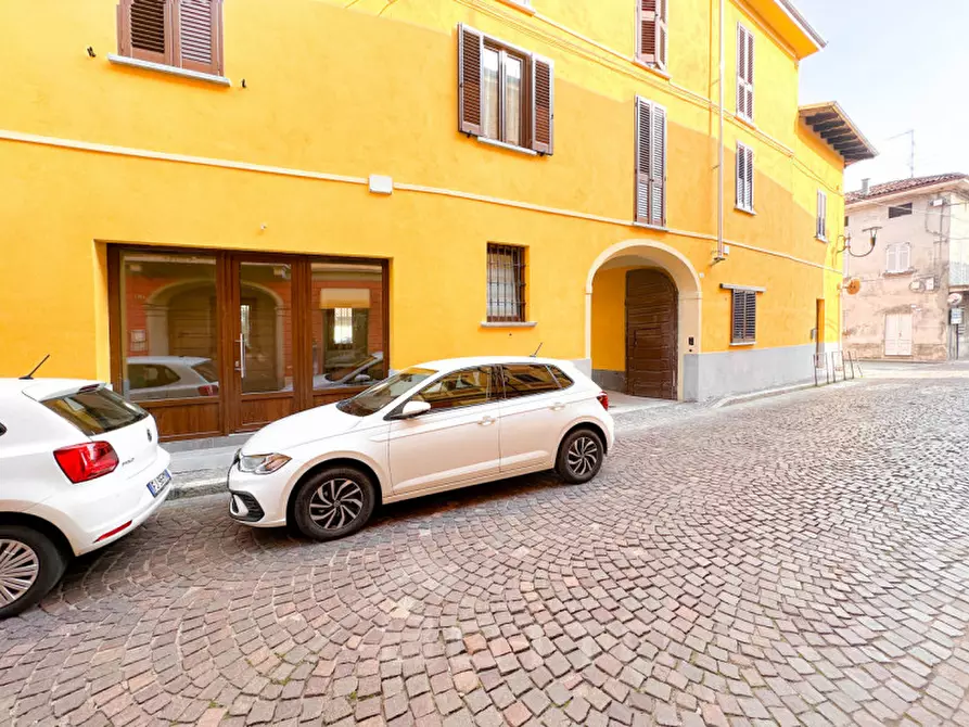 Immagine 3 di Negozio in vendita  in Via Dante Alighieri,31 a Carpignano Sesia