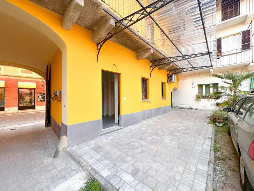 Immagine 7 di Negozio in vendita  in Via Dante Alighieri,31 a Carpignano Sesia