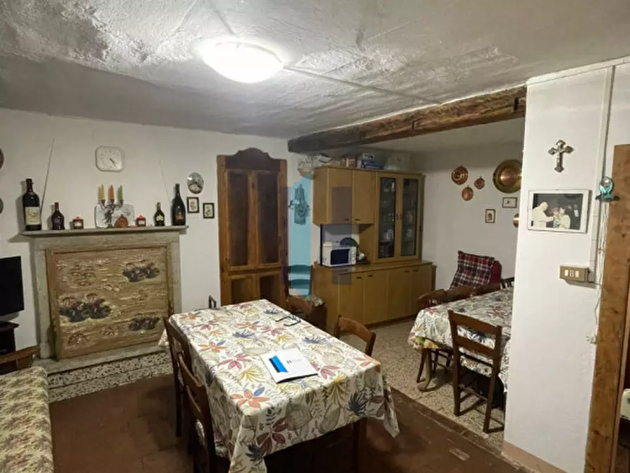 Immagine 2 di Villetta a schiera in vendita  in via Dossello 10 a Capovalle