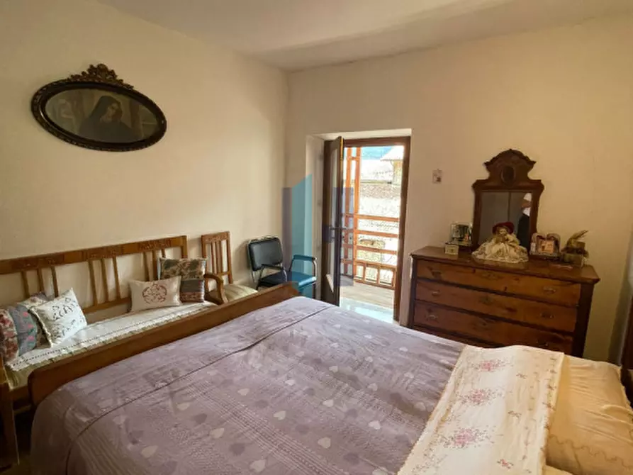 Immagine 7 di Villetta a schiera in vendita  in via Dossello 10 a Capovalle