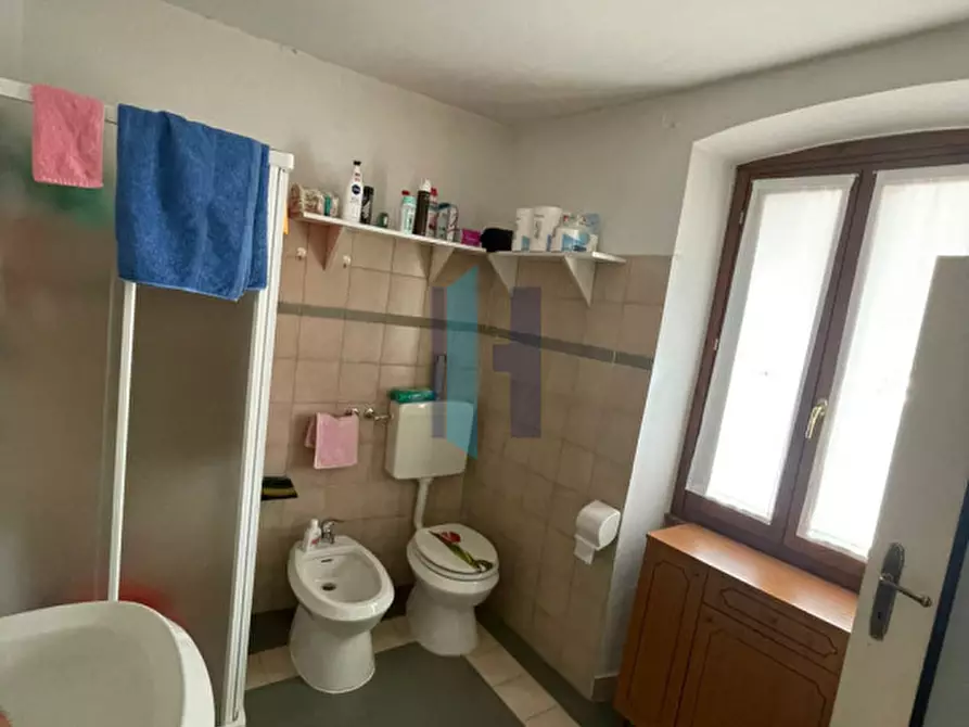 Immagine 12 di Villetta a schiera in vendita  in via Dossello 10 a Capovalle