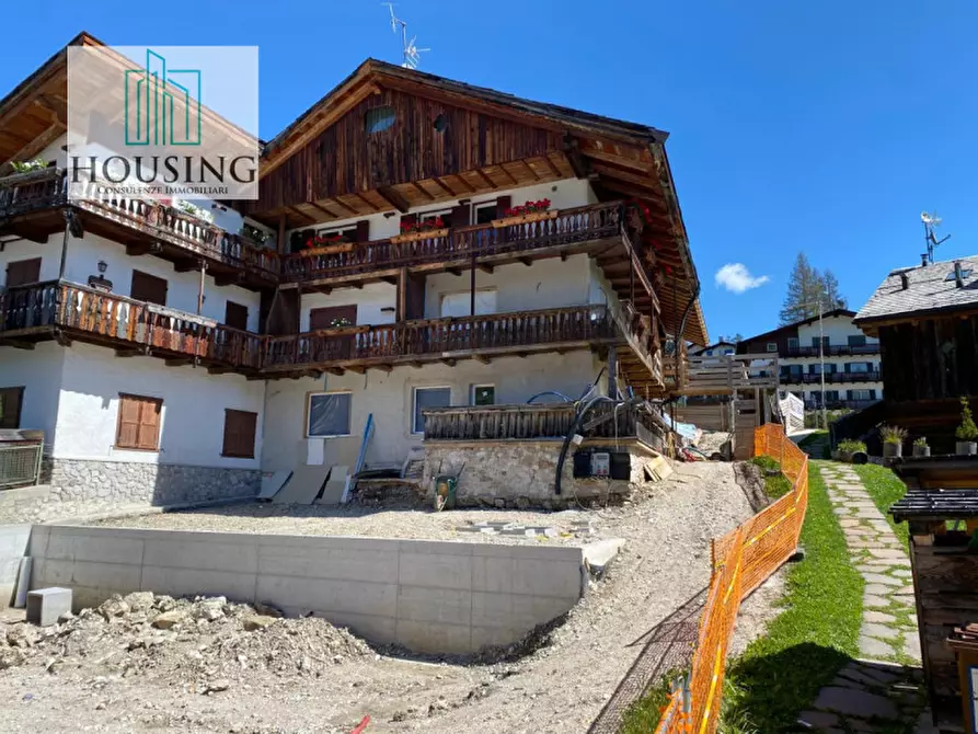 Immagine 7 di Appartamento in vendita  in Via dello Stadio a Cortina D'ampezzo