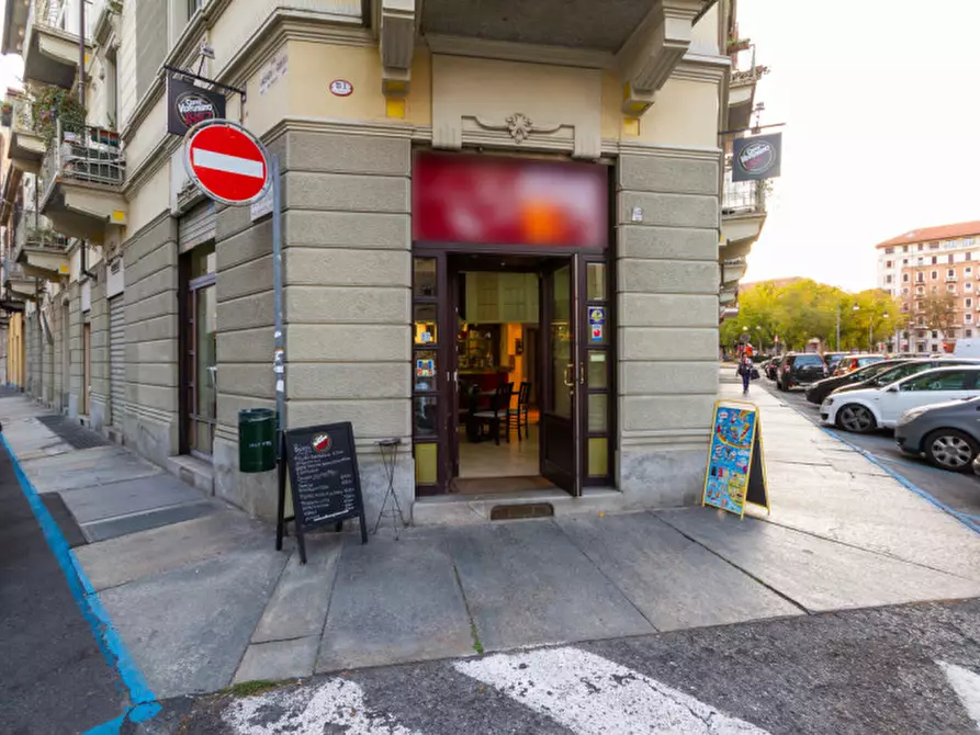 Immagine 9 di Attività commerciale in vendita  in Via Vincenzo Gioberti a Torino