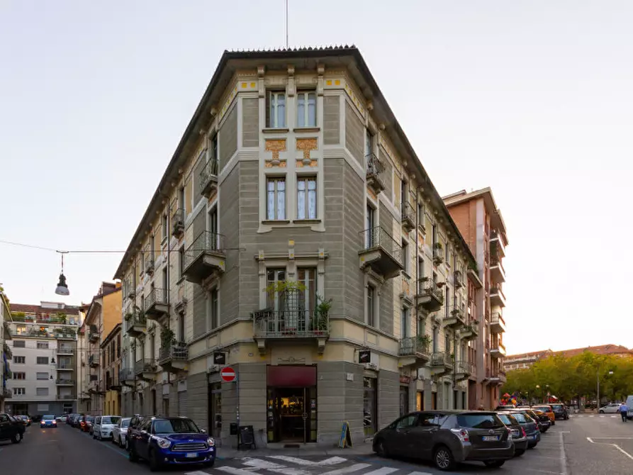 Immagine 10 di Attività commerciale in vendita  in Via Vincenzo Gioberti a Torino