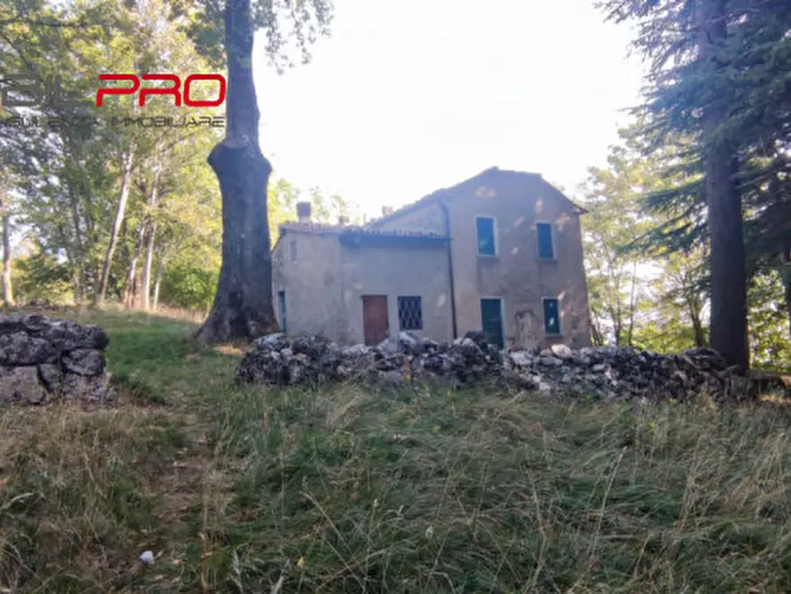 Immagine 1 di Rustico / casale in vendita  in Località Barchi a Piovene Rocchette