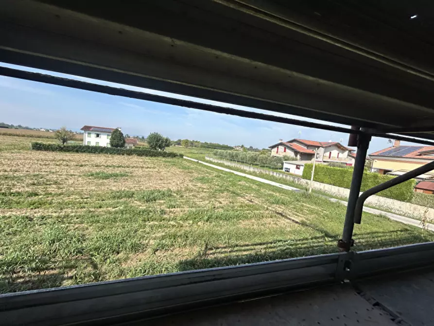 Immagine 3 di Casa trifamiliare in vendita  in Via Giovanni Paolo I a Campodoro