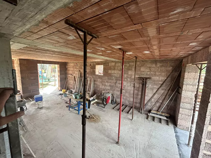 Immagine 12 di Casa trifamiliare in vendita  in Via Giovanni Paolo I a Campodoro