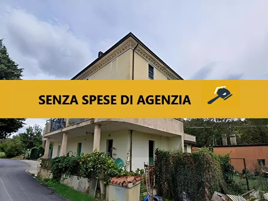 Immagine 2 di Appartamento in vendita  in Strada Ponte Resina Monte Acutello 7 a Perugia