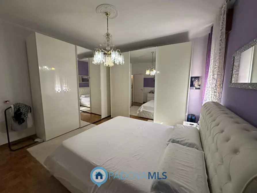 Immagine 15 di Appartamento in vendita  in via Antonio Tanzig 1G a Padova