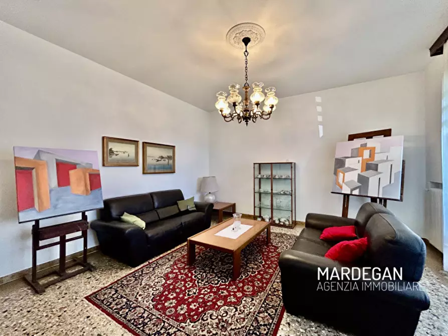 Immagine 1 di Casa bifamiliare in vendita  in VIA PASUBIO a San Martino Di Lupari