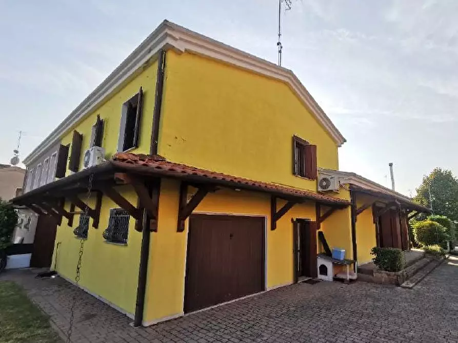 Immagine 4 di Casa bifamiliare in vendita  in Via Danubio, 108 a San Donà Di Piave