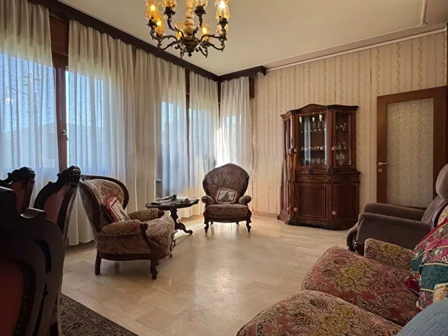 Immagine 5 di Casa bifamiliare in vendita  in Via Santuario a Abano Terme