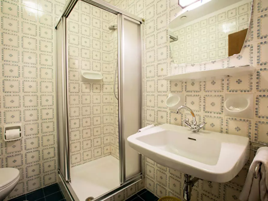 Immagine 8 di Casa bifamiliare in vendita  in Via Santuario a Abano Terme