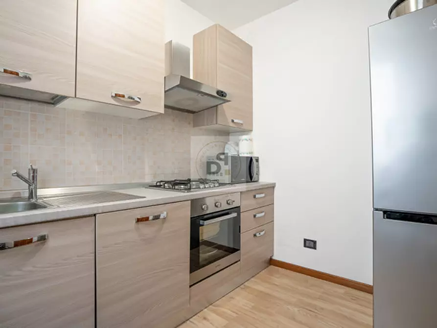 Immagine 13 di Appartamento in vendita  a Desenzano Del Garda