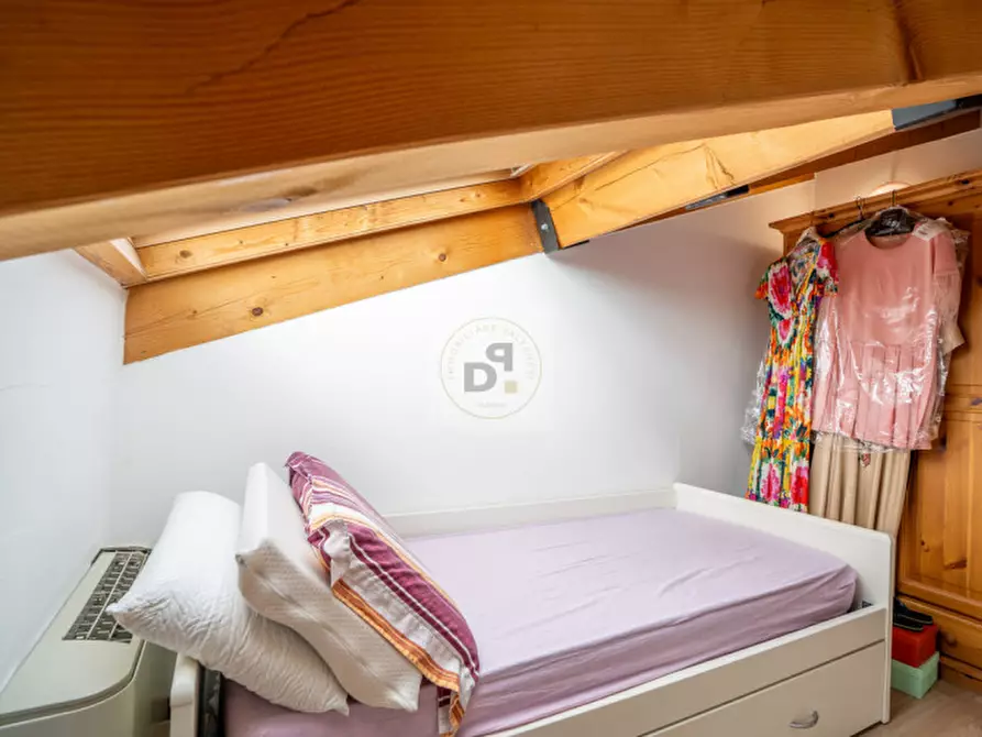 Immagine 20 di Appartamento in vendita  a Desenzano Del Garda