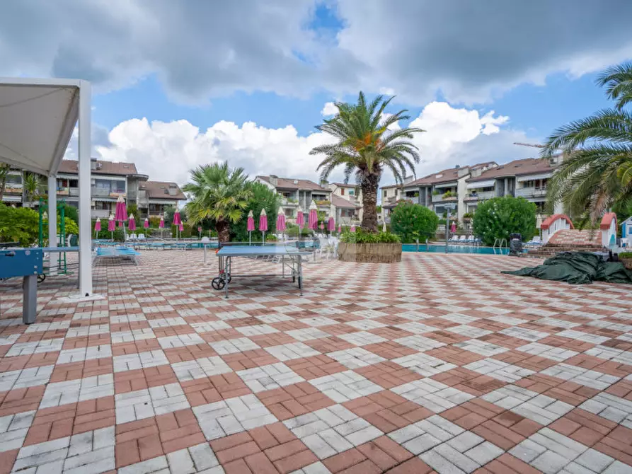 Immagine 39 di Appartamento in vendita  a Desenzano Del Garda