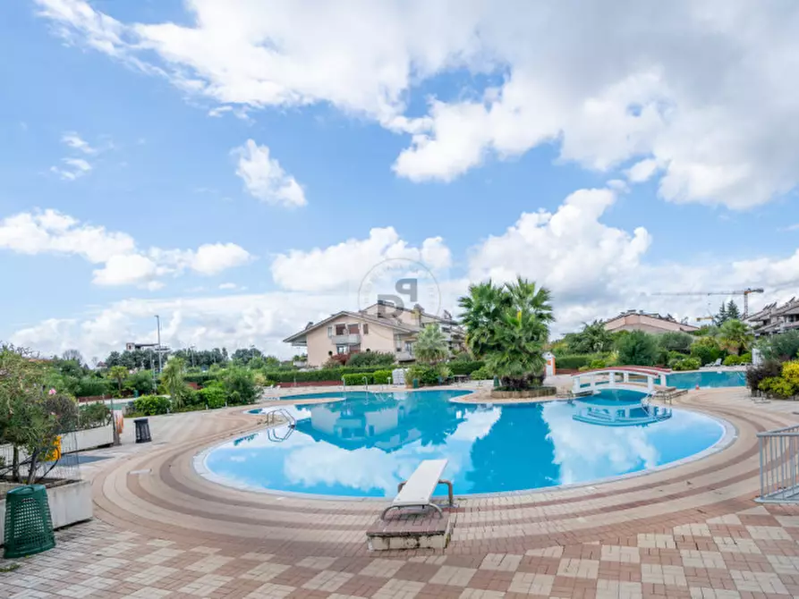 Immagine 43 di Appartamento in vendita  a Desenzano Del Garda