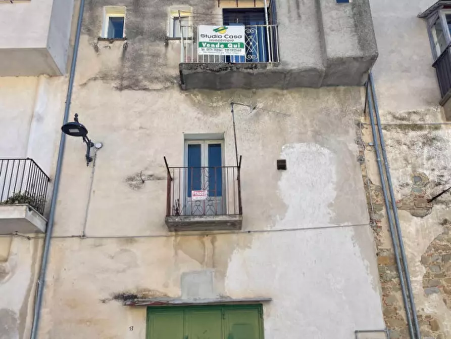 Immagine 2 di Appartamento in vendita  in Via Mastropietro a Montemurro