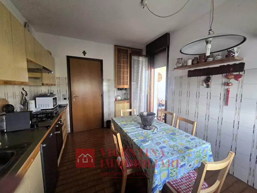 Immagine 10 di Appartamento in vendita  in viale Giorgione a Vicenza