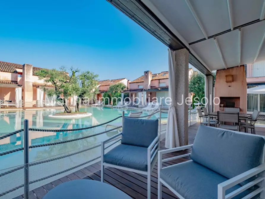 Immagine 1 di Villa in vendita  in Via Cavalieri di Vittorio Veneto a Jesolo