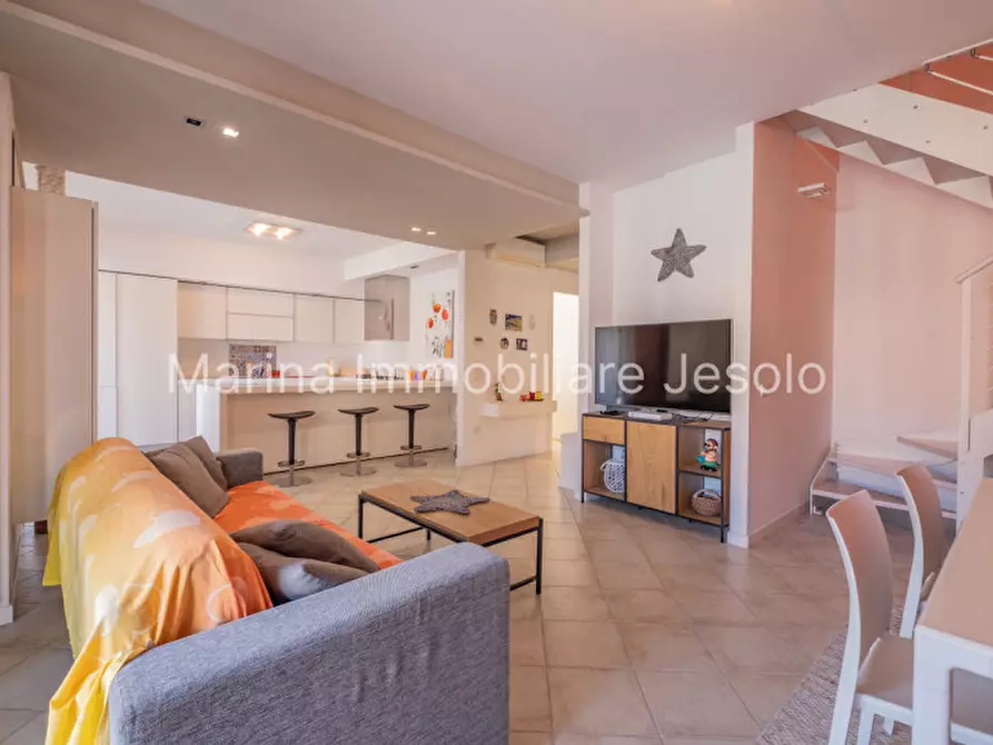 Immagine 3 di Villa in vendita  in Via Cavalieri di Vittorio Veneto a Jesolo