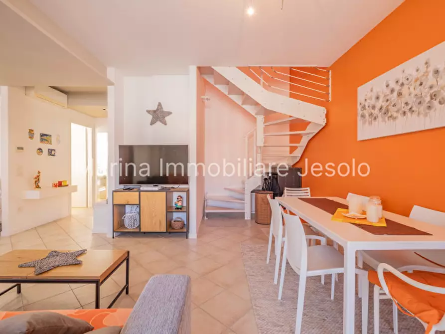 Immagine 5 di Villa in vendita  in Via Cavalieri di Vittorio Veneto a Jesolo