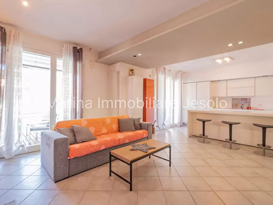 Immagine 10 di Villa in vendita  in Via Cavalieri di Vittorio Veneto a Jesolo