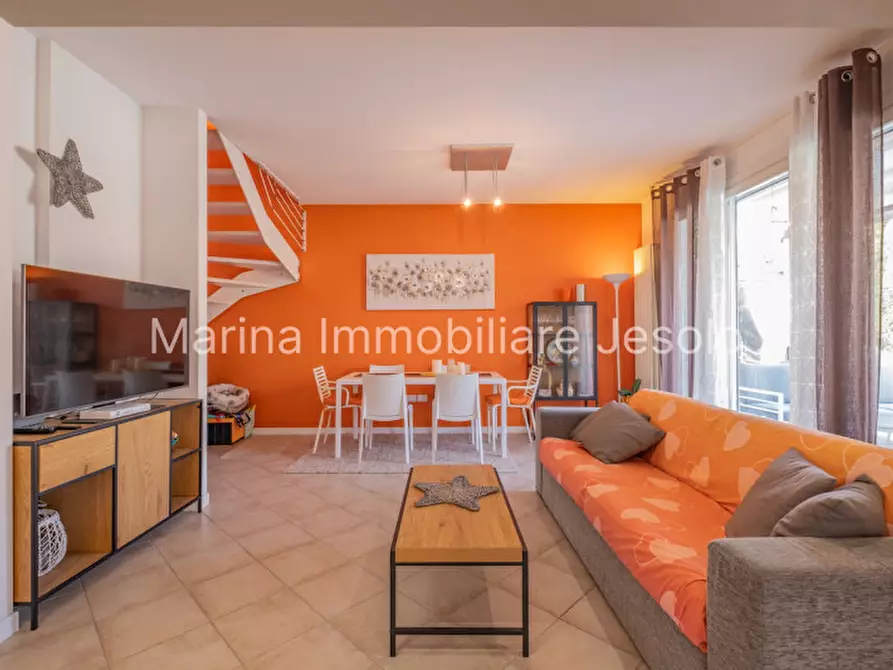 Immagine 11 di Villa in vendita  in Via Cavalieri di Vittorio Veneto a Jesolo