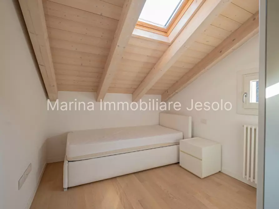 Immagine 24 di Villa in vendita  in Via Cavalieri di Vittorio Veneto a Jesolo