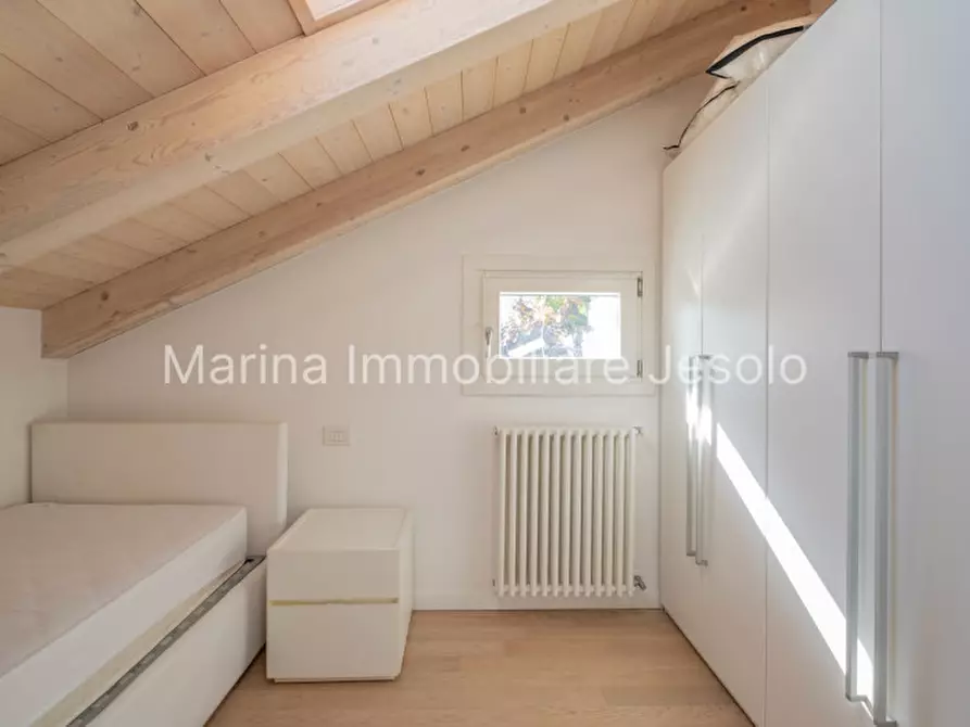 Immagine 27 di Villa in vendita  in Via Cavalieri di Vittorio Veneto a Jesolo