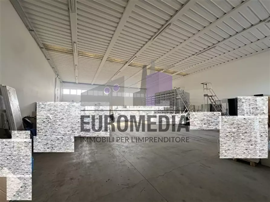 Immagine 3 di Capannone industriale in vendita  in Via Cantarella a Brendola