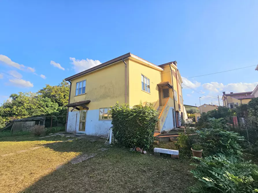 Immagine 5 di Casa bifamiliare in vendita  in VIA MONTE FIORIN a Monselice