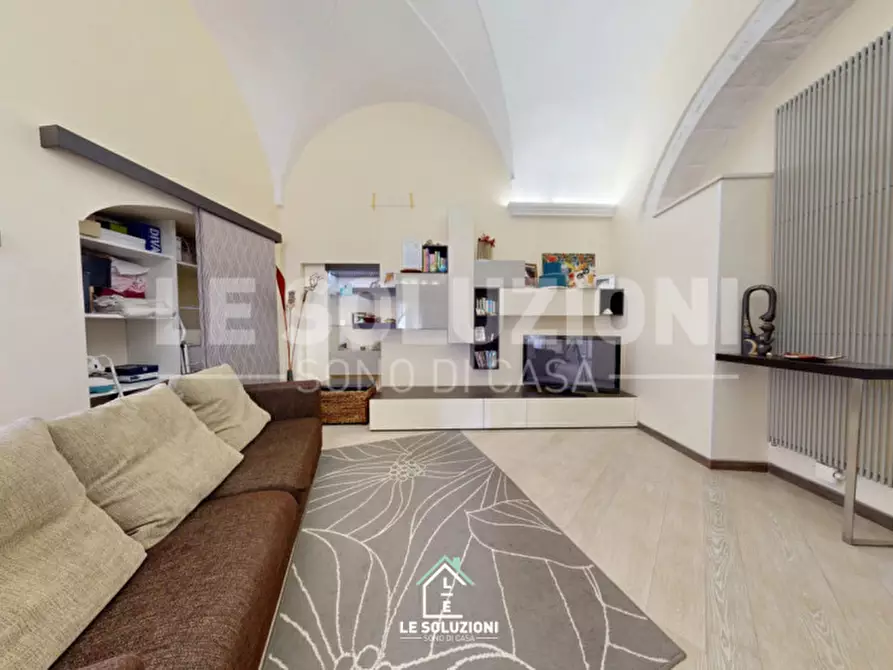 Immagine 2 di Casa indipendente in vendita  in via piazza vecchia 5 a Castellana Grotte