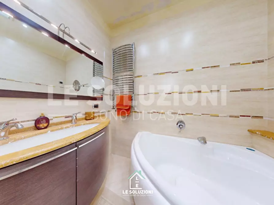 Immagine 34 di Casa indipendente in vendita  in via piazza vecchia 5 a Castellana Grotte