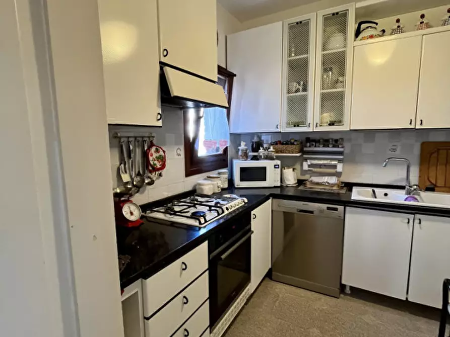 Immagine 15 di Attico in vendita  in Via Salvatore Fera a Olbia