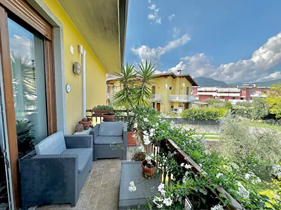 Immagine 2 di Appartamento in vendita  in Via Agazzi Sorelle a Salò